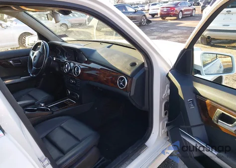 2015 Mercedes-Benz Glk 350 4Matic из США, поврежденный, VIN WDCGG8JBXFG381469